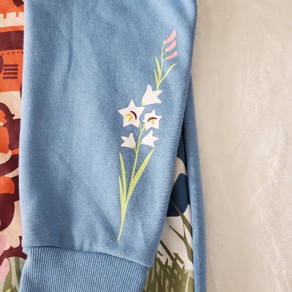 Studio Ghibli's Howl's Moving Castle Graphic Sweatshirt Unisex Med NWT Hot Topic - Picture 4 of 7